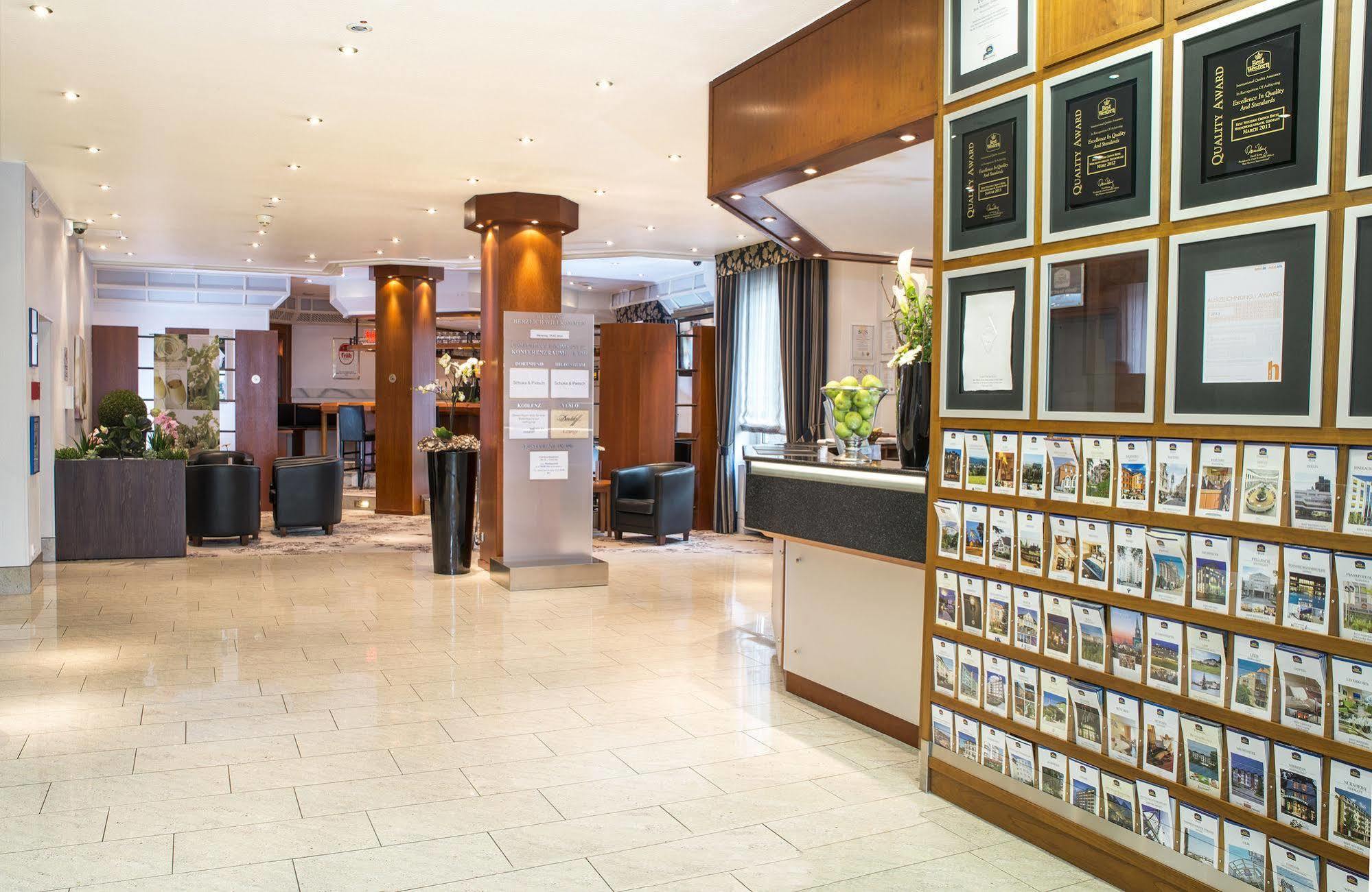 皇冠贝斯特韦斯特大酒店 门兴格拉德巴赫 外观 照片